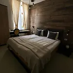 Timhouse 3*