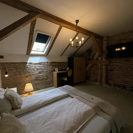 Timhouse 3*