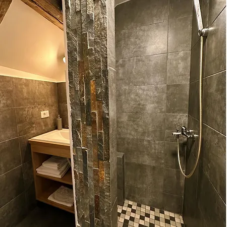 Guest house Timhouse 3*