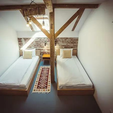 Timhouse 3* Timişoara